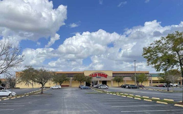 Multi-Tenant Retail Center — Kissimmee, FL