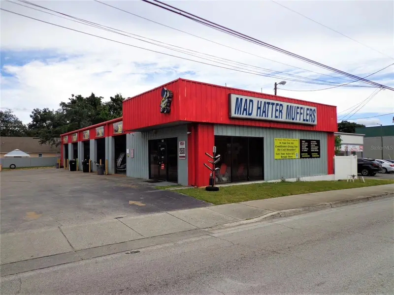 715 West Waters Ave, FL