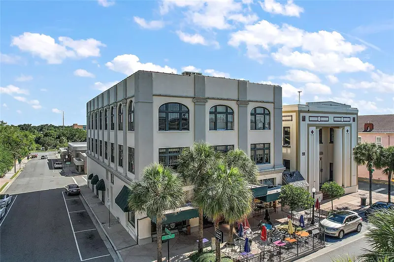 410 W Main St, FL