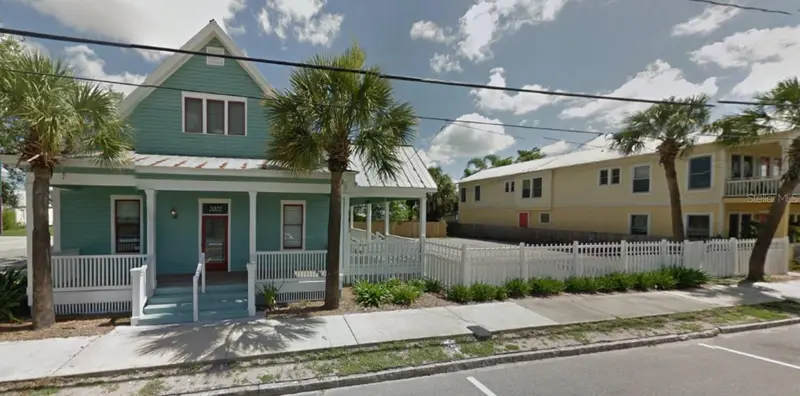 2002 E 4th Ave, FL