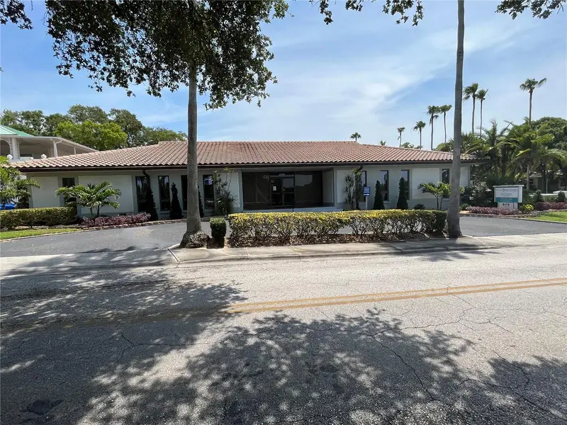 609 Indian Rocks Rd, FL