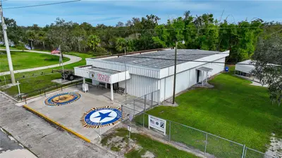2124 American Legion Drive, FL