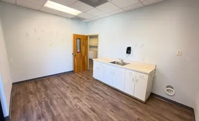 9401 Highway 200, FL