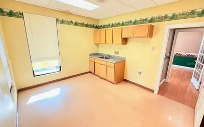 9401 Highway 200, FL