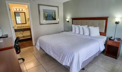 504 Gulfview Boulevard, FL