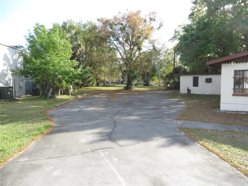 420 W Cherry St, FL