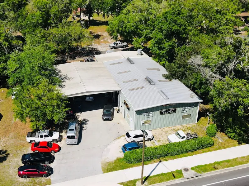 853 Ne 5th St, FL