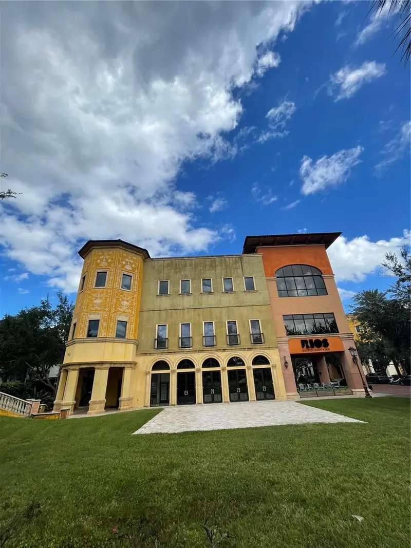 7065 Westpointe Blvd #303 & 304, FL