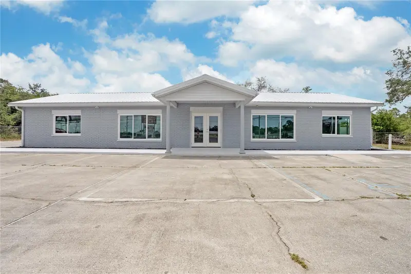 3248 Commercial Way, FL