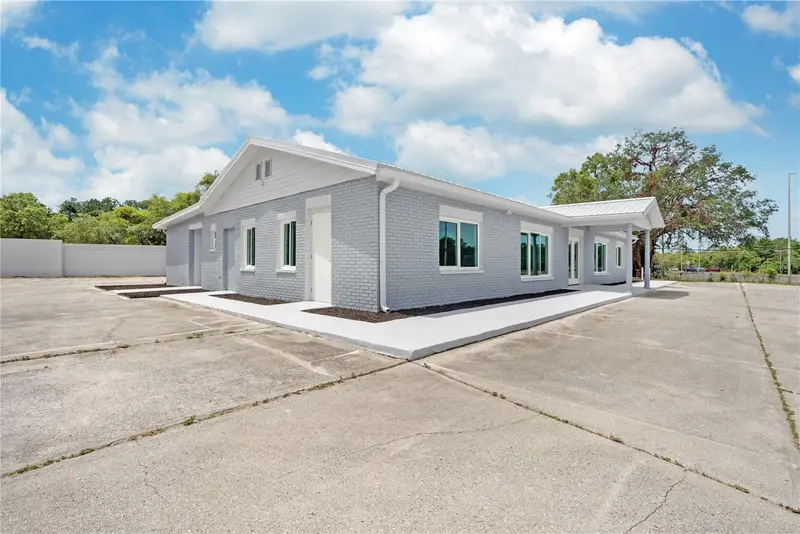 3248 Commercial Way, FL