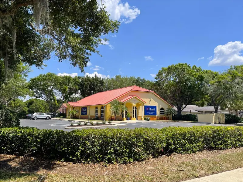 700 Doctors Ct, FL