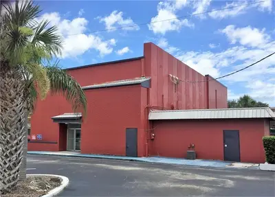2 Main Street, FL