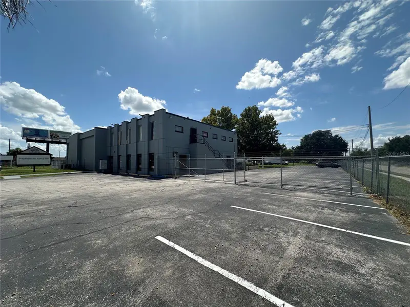 2300 S Orange Blossom Trl, FL