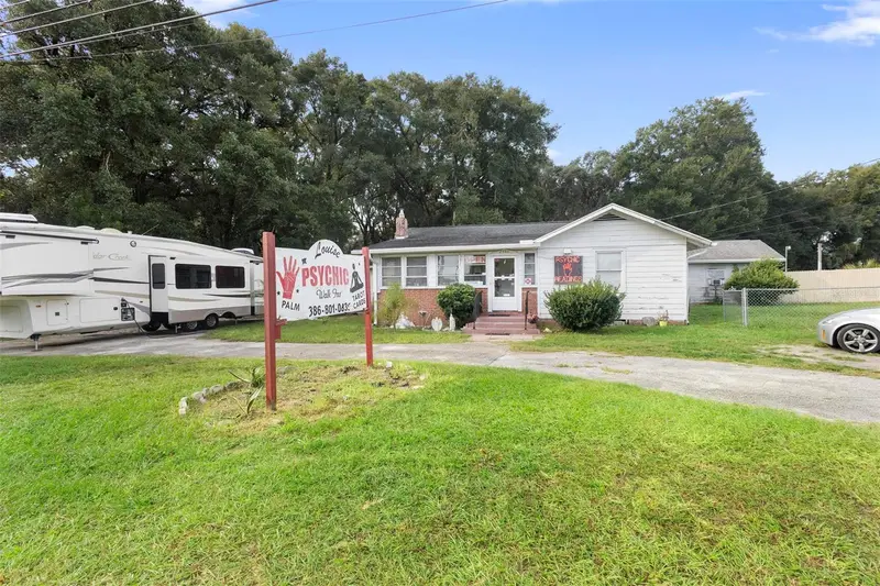 2480 N Woodland Blvd, FL