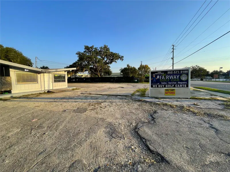 830 S Main St, FL