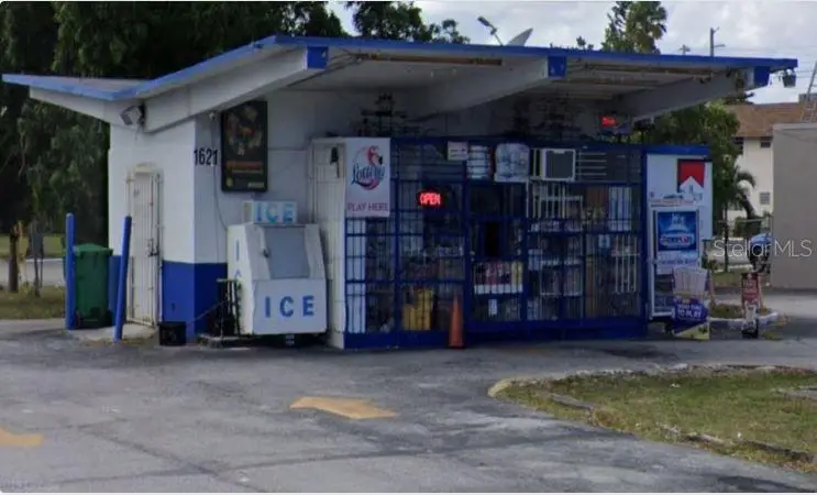1621 N Cypress Rd, FL