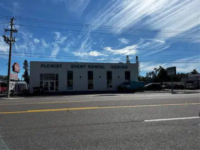 2048 Bee Ridge Road, FL