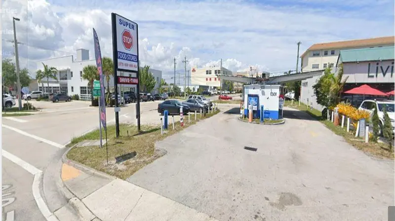 1301 E Commercial Blvd, FL