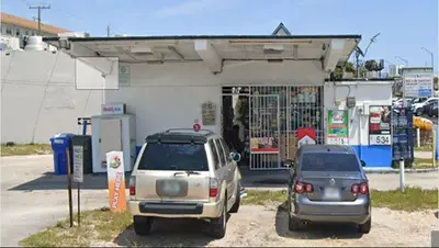 1301 Commercial Boulevard, FL
