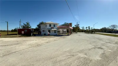 15738 Ponce De Leon Boulevard, FL