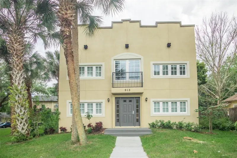 915 E Palmetto St, FL