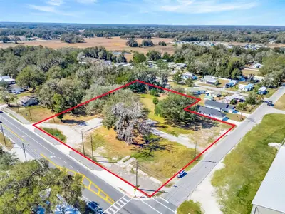 82 Market Boulevard, FL