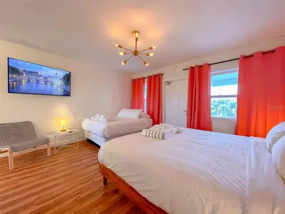 333 Hamden Drive, FL