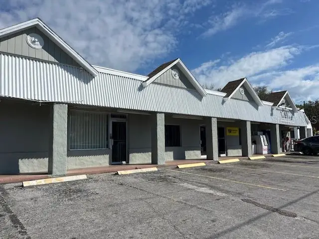 10802 Main St #A, FL