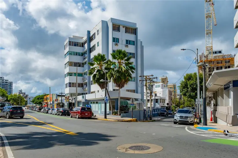 Ashford St. Cond. Condado Center #1102, PR