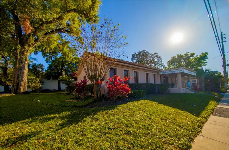 802 E Colonial Dr, FL