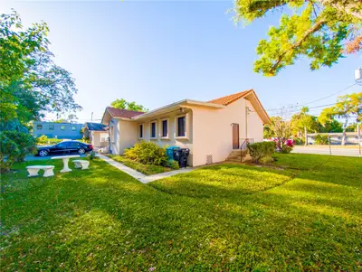 802 Colonial Drive, FL