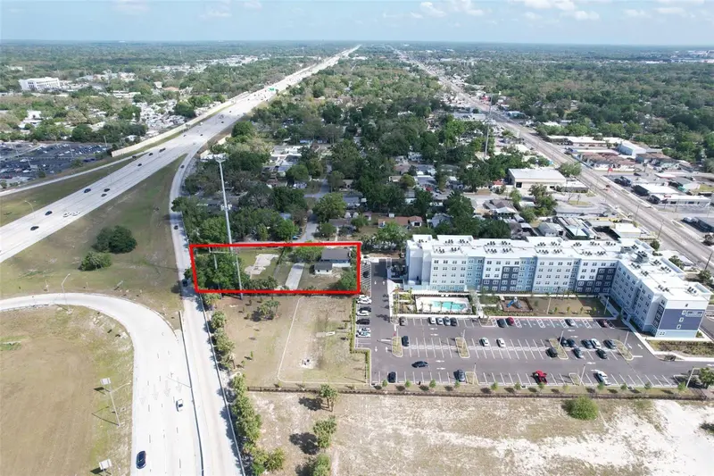 705 E Wilma St, FL