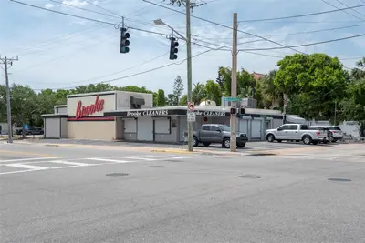 133 Main Street, FL