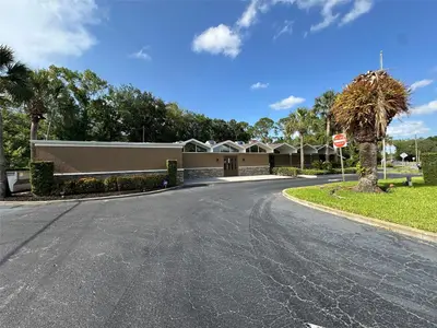 500 Airport Boulevard, FL