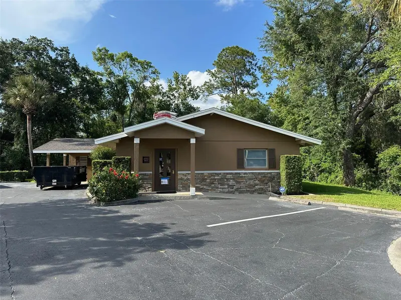 502 E Airport Blvd, FL