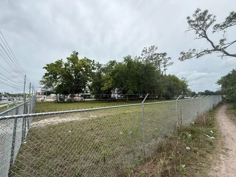 3842 S Goldenrod, FL