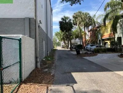 103 Howard Avenue, FL