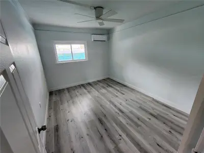 318 Dixie Freeway, FL