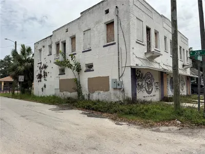 2804 Columbus Drive, FL