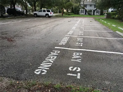 611 Bay Street, FL