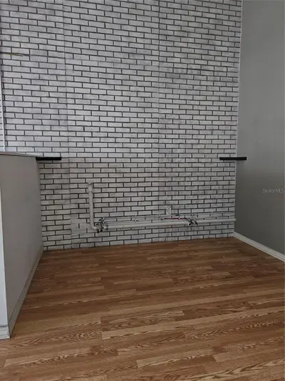 213 2nd Street, FL