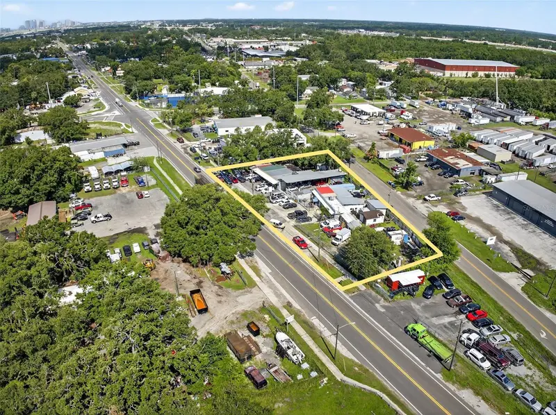6220 E Broadway Ave, FL