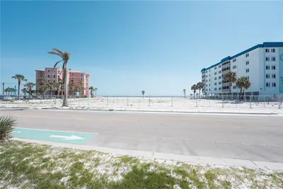 800-802 Estero Boulevard, FL