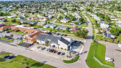 3417 Tamiami Trail, FL