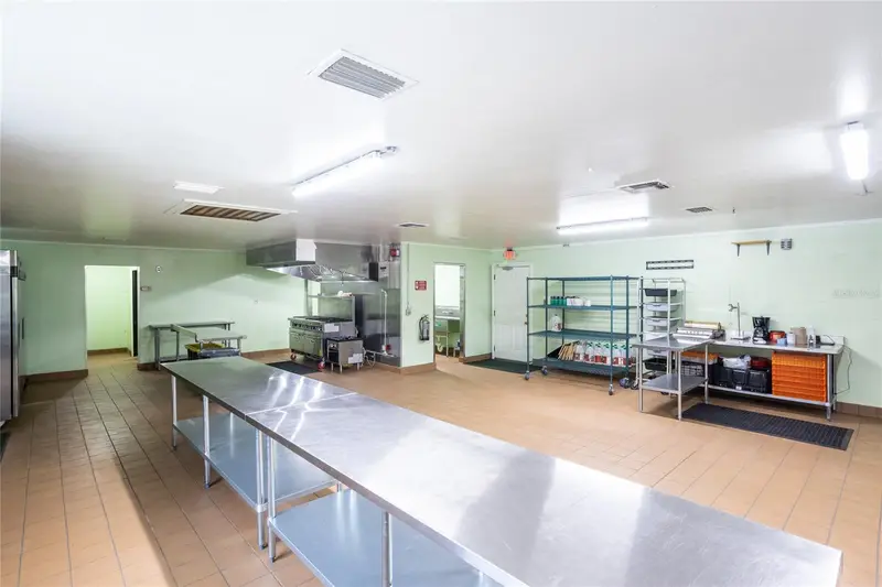 10204 Se State Road 100, FL