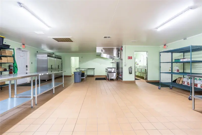 10204 Se State Road 100, FL