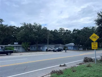 1302 Sunset Pt Rd, FL