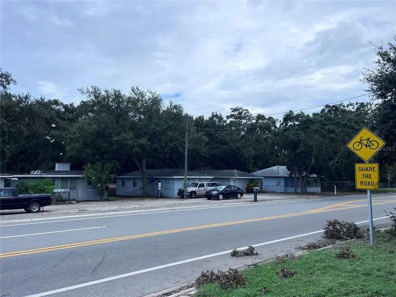 1302 Sunset Pt Rd, FL