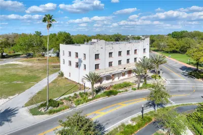206 Pilaklakaha Avenue, FL