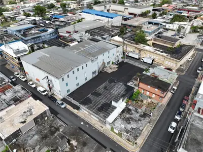 Pr 33 Av Rafael Cordero #110, PR